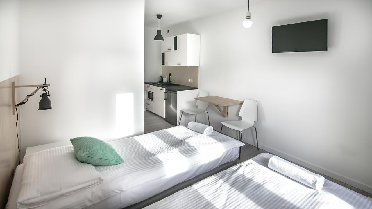 Soda Hostel & Apartments Познань Екстер'єр фото