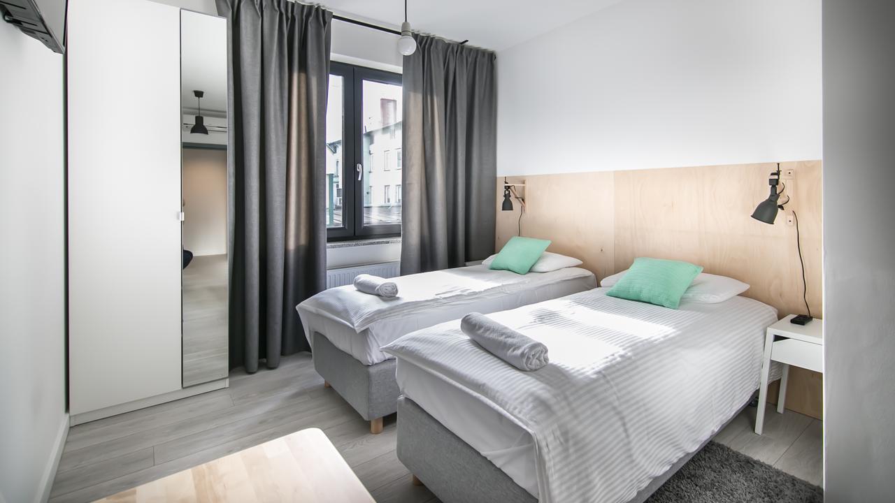 Soda Hostel & Apartments Познань Екстер'єр фото