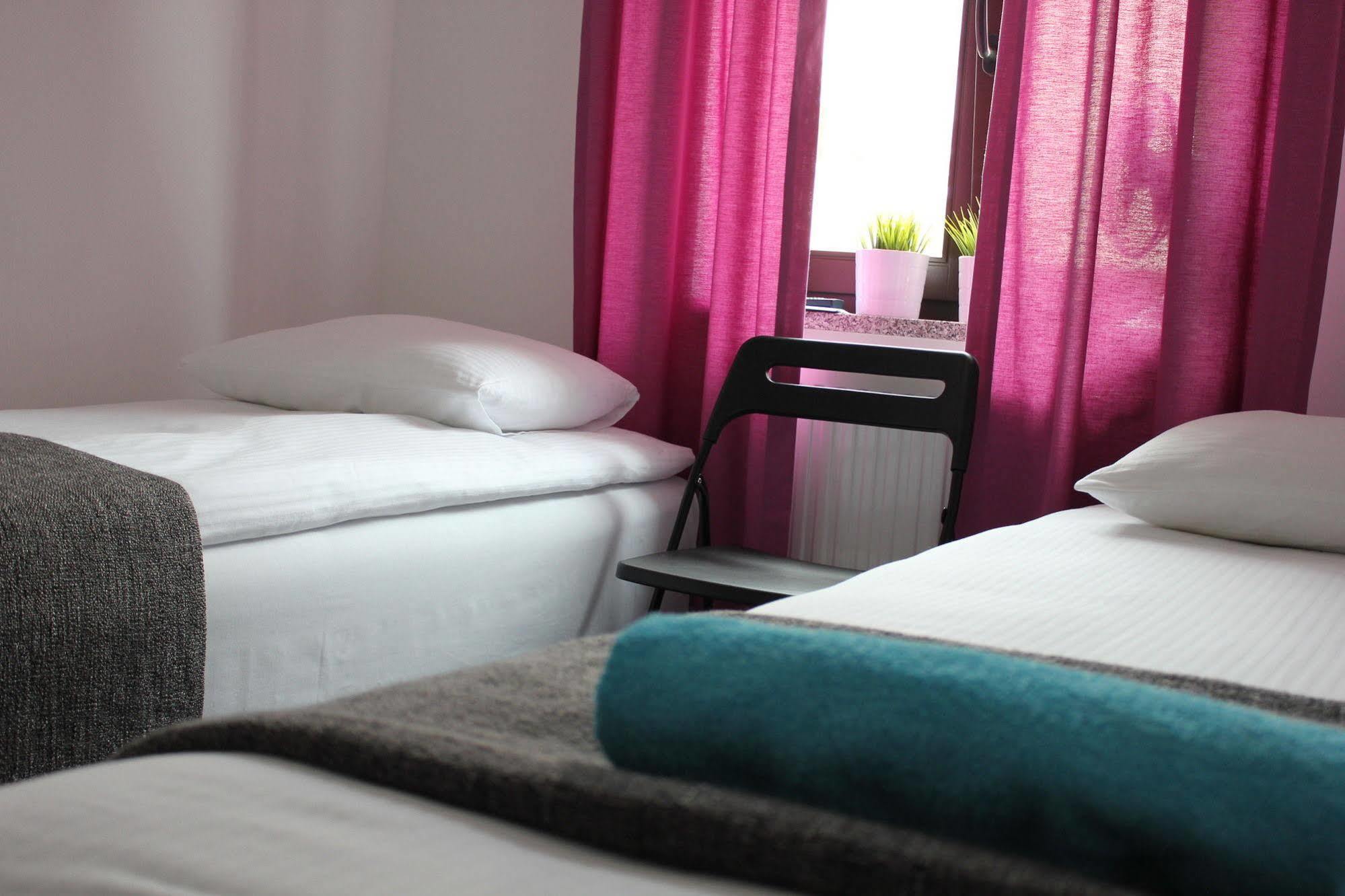 Soda Hostel & Apartments Познань Екстер'єр фото