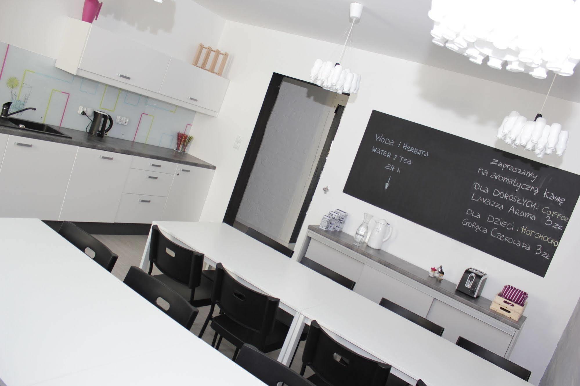 Soda Hostel & Apartments Познань Екстер'єр фото