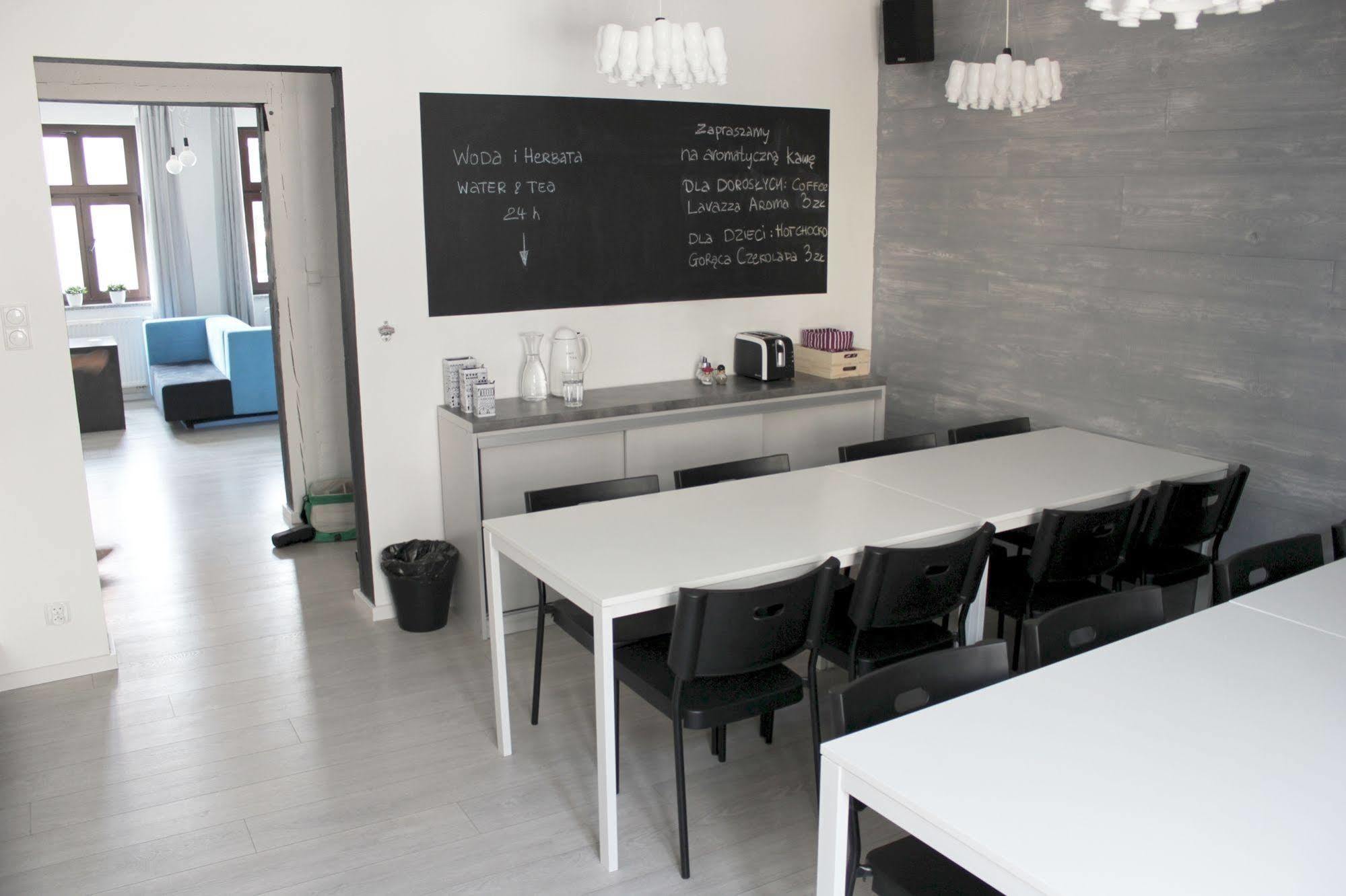 Soda Hostel & Apartments Познань Екстер'єр фото