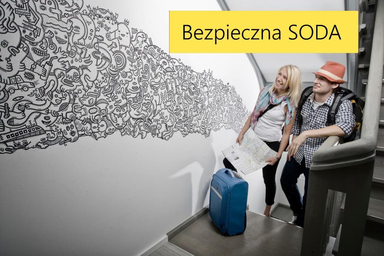 Soda Hostel & Apartments Познань Екстер'єр фото